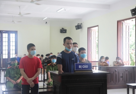 Viện kiểm sát nhân dân tỉnh Bình Phước phối hợp với Tòa án nhân dân cùng cấp tổ chức phiên tòa rút kinh nghiệm xét xử sơ thẩm vụ án hình sự trọng điểm