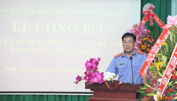 Trao quyết định Viện trưởng VKSND tỉnh Bình Phước
