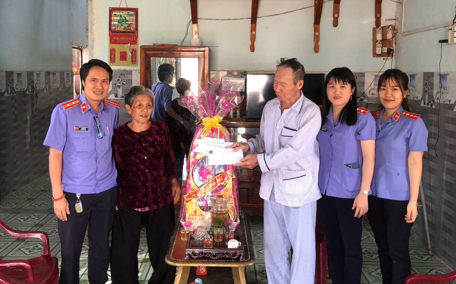 Viện Kiểm sát nhân dân huyện Đồng Phú  tích cực các phong trào đền ơn đáp nghĩa